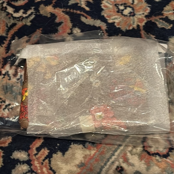 COACH Corner Zip Wristlet In Signature Canvas w/Floral Print - Picture 5 of 6